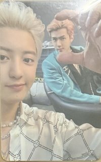 1 Billion Views 專輯卡 