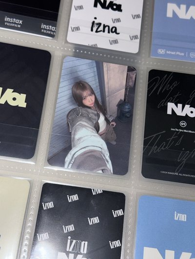 izna 庭出道末放打歌雙面卡