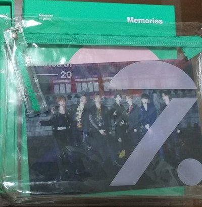 2020 藍光回憶錄 特典 韓服團體卡