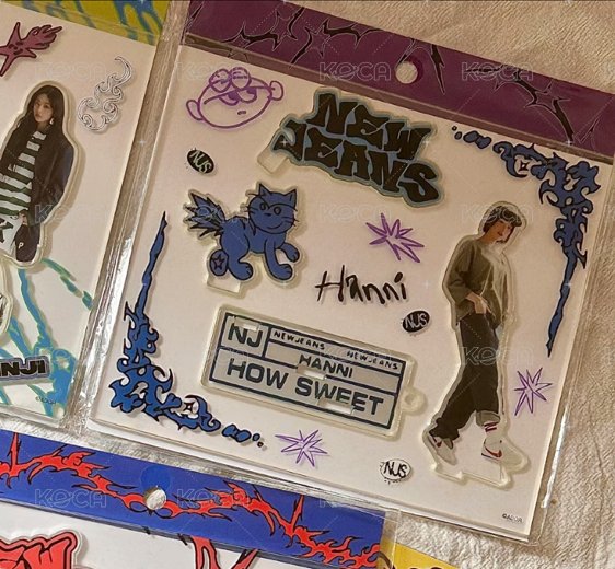 how sweet Hanni 快閃立牌