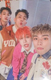 超粉   KKBOX 特典卡 團卡(吐舌)