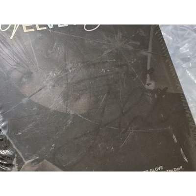 【Hello82 美國官網 簽專】JINI 崔允珍 An Iron Hand 親簽 簽名 ✍️