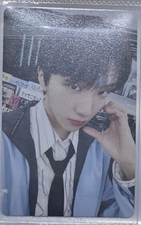 嘟嘴上目線攻擊