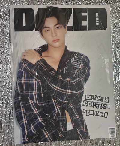 CORTIS W雜誌（A版）+ DAZED ELLE GQ 安乾鎬封面