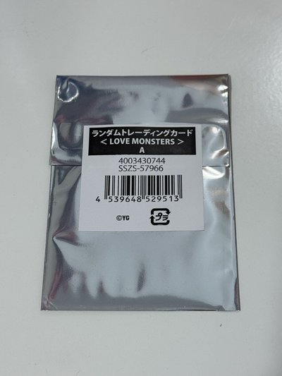 LOVE MONSTER隨機卡包未拆