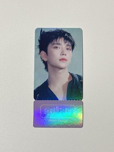 Seventeen 年曆快閃店滿額卡