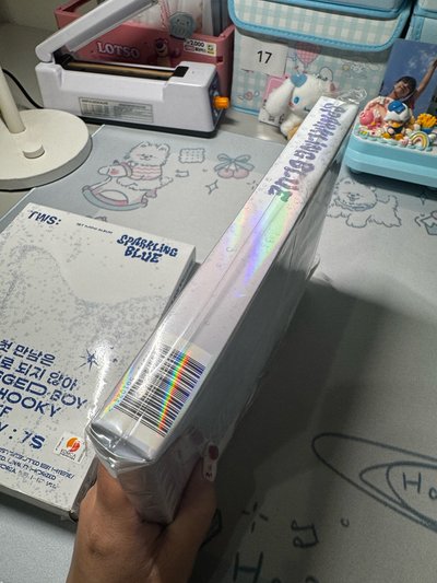 TWS 出道專 團簽