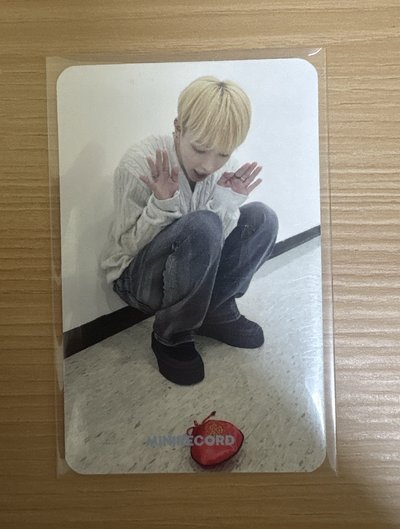 ATEEZ金弘中🐿️「超可愛驚嚇小貓雙面卡」小盤🦋