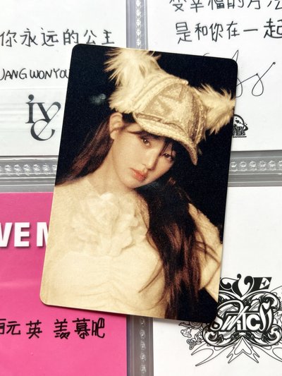 手渡卡員 藍色卡背：人生是Lucky Vicky