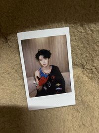 嚴浩翔 賽車拍立得