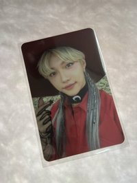 菲 NOEASY 專輯卡 Ver.2 紅帽