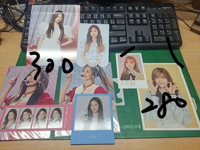 IZ*ONE珉周小卡周邊