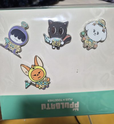 FINDING MOA 徽章 栗嘻 松喵 黃春 哼呀寧