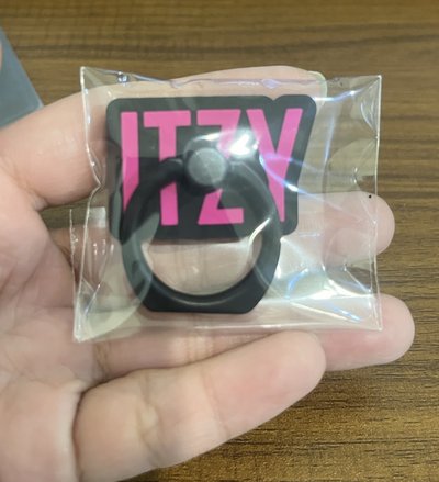 itzy 日本FC 入會特典 證件套/手機環