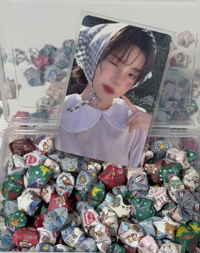 idle 年曆am特典卡 戳臉娟