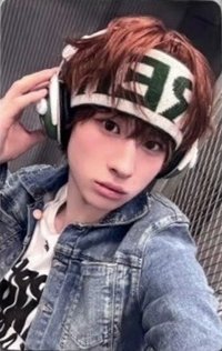 Play Hard yzy 1.0 簽售卡 