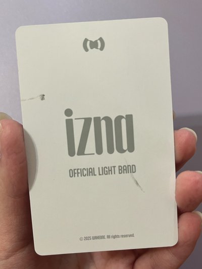 𝗂𝗓𝗇𝖺 手燈+手燈環 小卡（成員一組不拆）