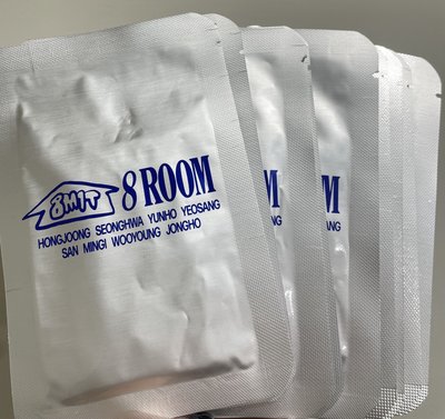 8ROOM 七週年隨機卡包