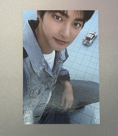 cortis wvs年曆特典卡