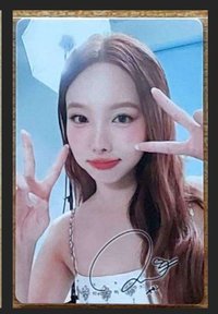 🌟隱眼代言卡 微嘟嘴比耶（綁50元🧵）