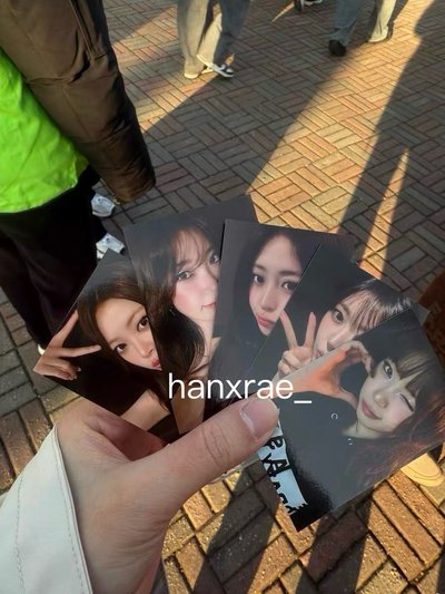 LE SSERAFIM首爾安可演唱會粽卡一套+團卡