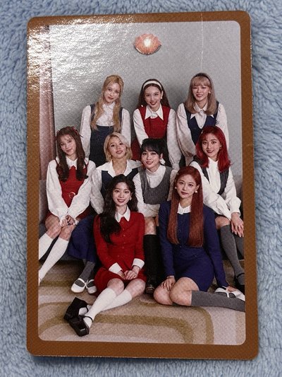 Eyes wide open 藍版預售卡