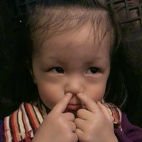 14歲國二生賣卡賺零用錢