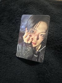 正眼專注看著你