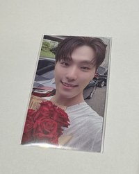 迷十二環球大阪場限  送你一束玫瑰燦🌹🦦李燦