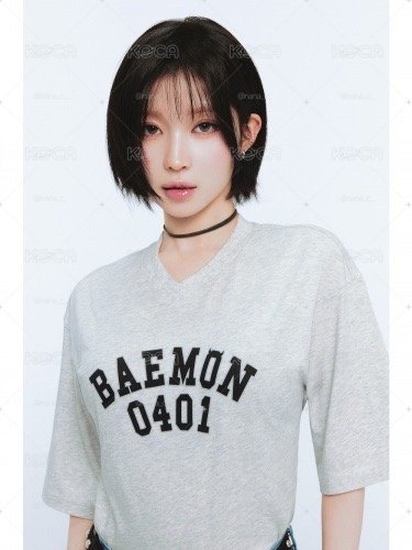 Uniqlo Asa同款S + 一套小卡 (現貨)