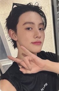 迷一 yzy 幸運卡 