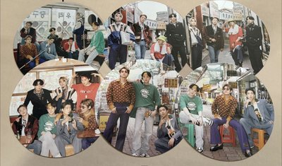 BTS 2021 年曆小海報