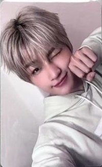 Play Hard yzy 2.0 簽售卡 