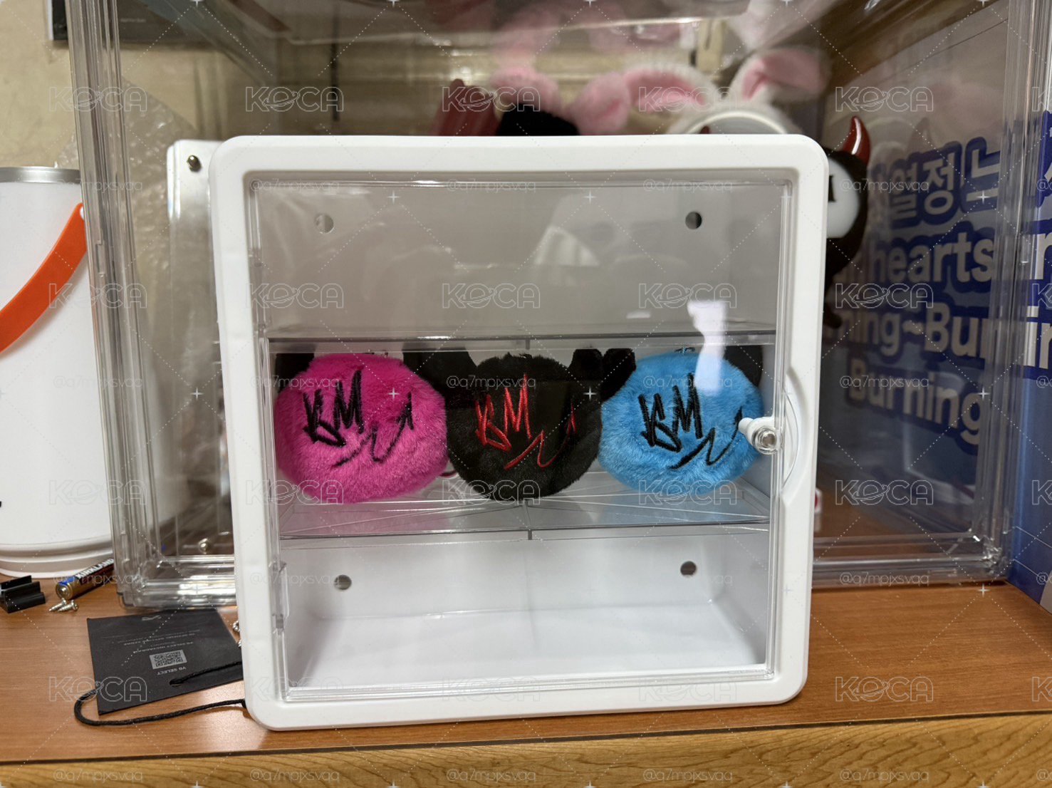 售鑰匙扣一套