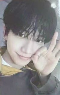 The Action yzy 簽售卡 4.0