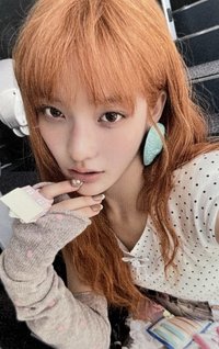 NOT CUTE ANYMORE yzy 預售 特典卡 