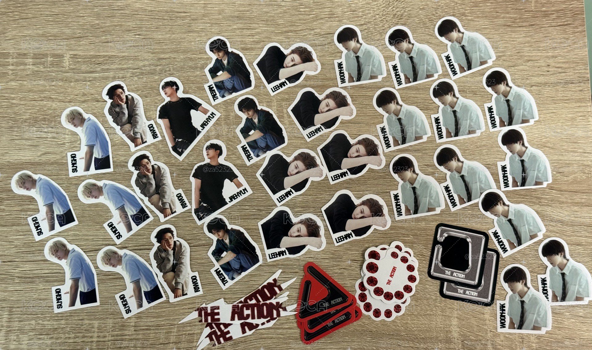 The action 貼紙
