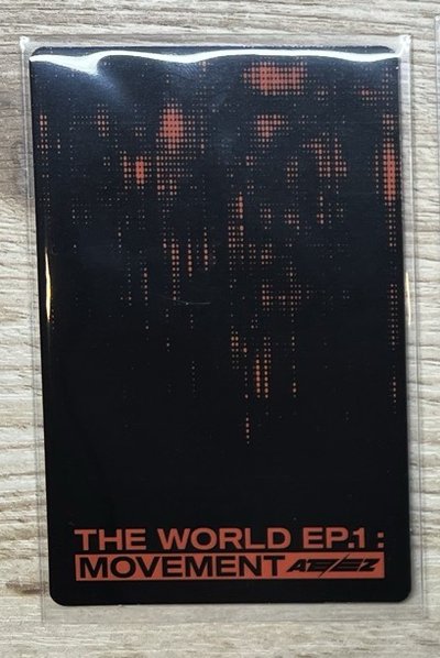 Movement 專輯卡 DIGIPAK ver.-傘（贈FEVER 傘專卡4張）