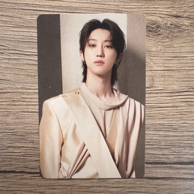 Follow again 隨機卡、Right here 隨機卡、MINI 12 專輯卡 CARAT ver