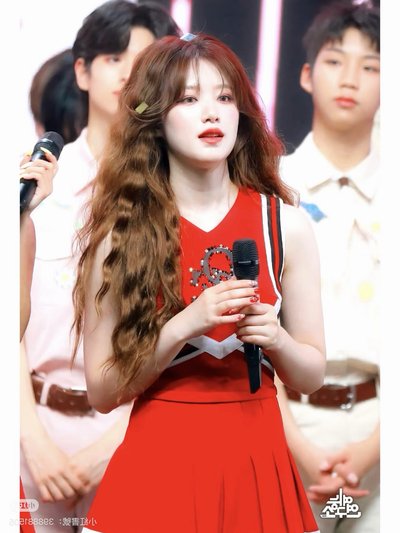 i-dle舒華 啦啦隊造型未公開親簽拍立得