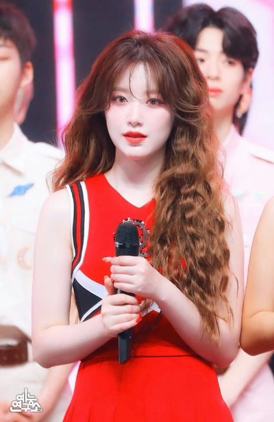 i-dle舒華 啦啦隊造型未公開親簽拍立得