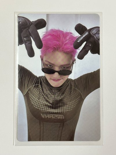 Outlaw 專輯卡 粉毛琦