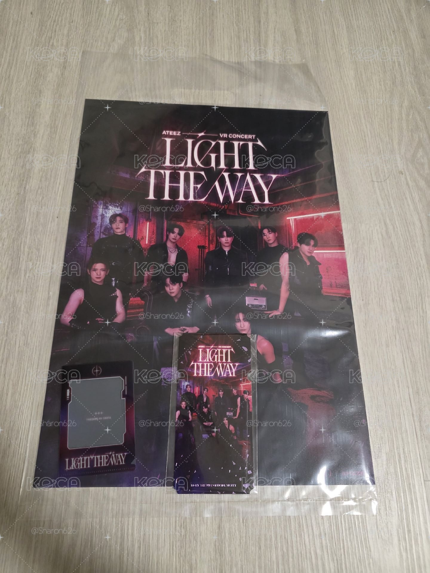 Light the Way 海報 +票根+卡套