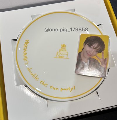 哩嗚 宰鉉 雲鶴生日盤（含卡） 送自購盤架 