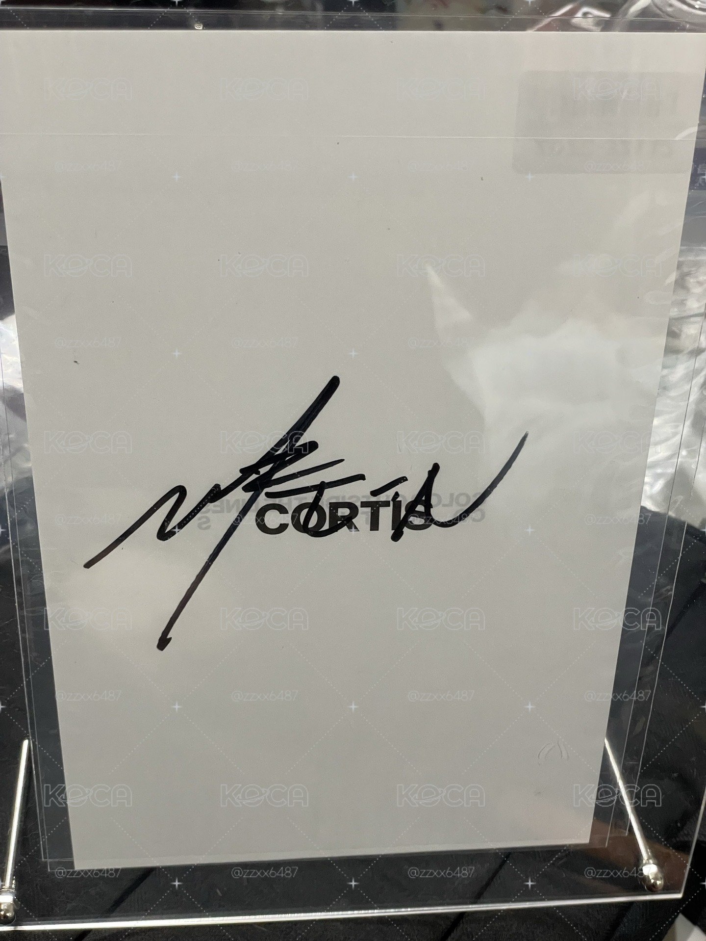 cortis 美通親簽 馬丁