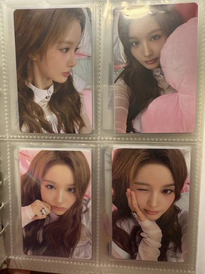 年曆特典卡 一套（右上角是固配不在裡面）