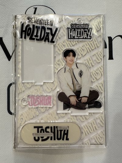 Holiday飯咪 立牌 秀 Joshua