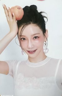 25年曆 yzy 特典卡 