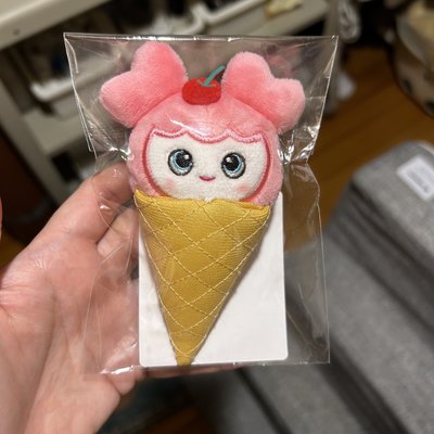 TWICE Momo lovelys 冰淇淋娃