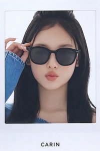 CARIN New Jeans CARIN 拍立得 代言卡 
